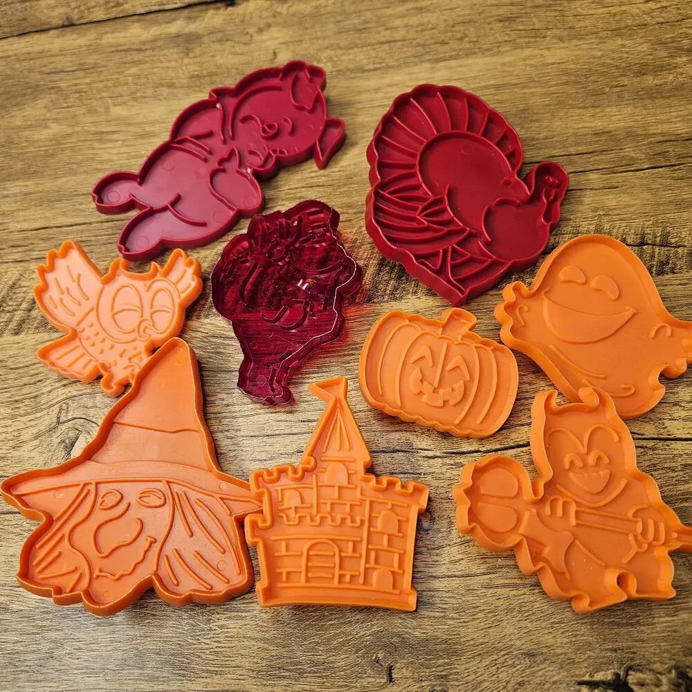 Impression Cookie Cutters Turkey Pig Owl Devil Santa Witch Castle Castle